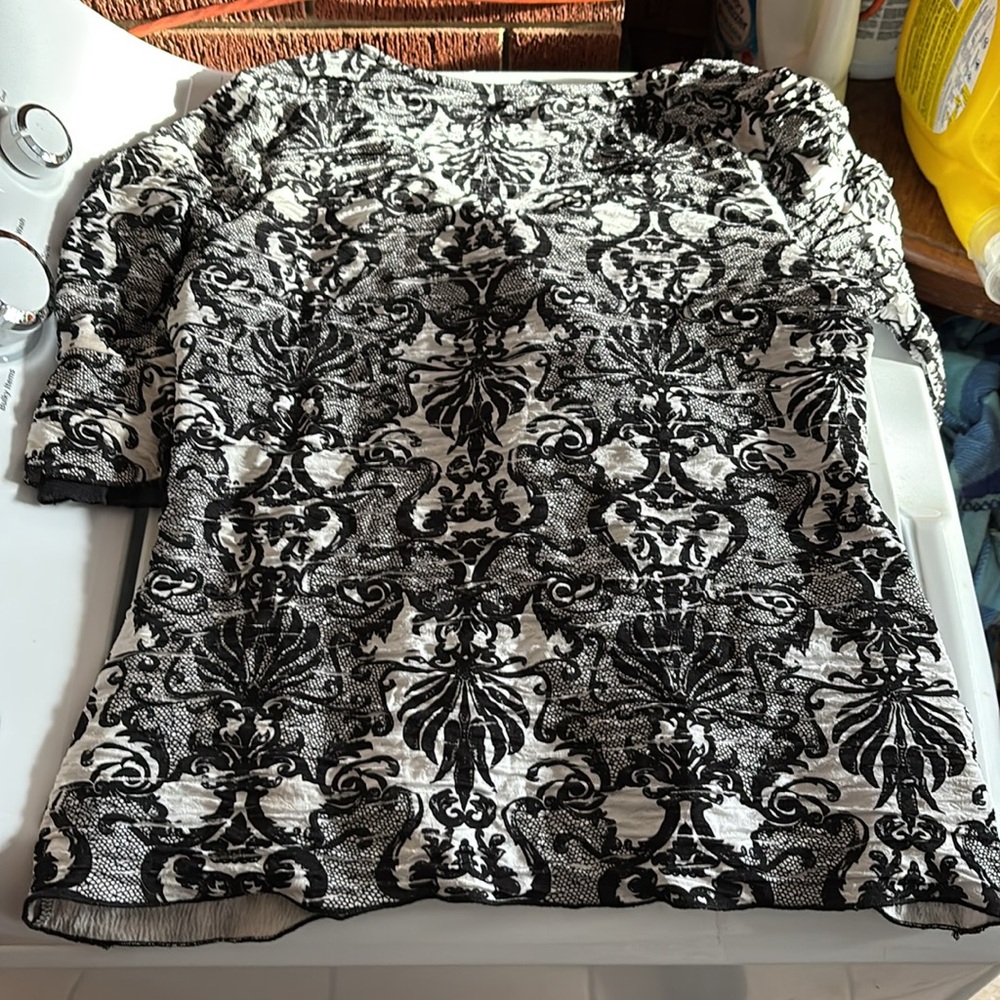 New Directions Petite Black and White Layered Blouse Cascading Front Ruffle PXL